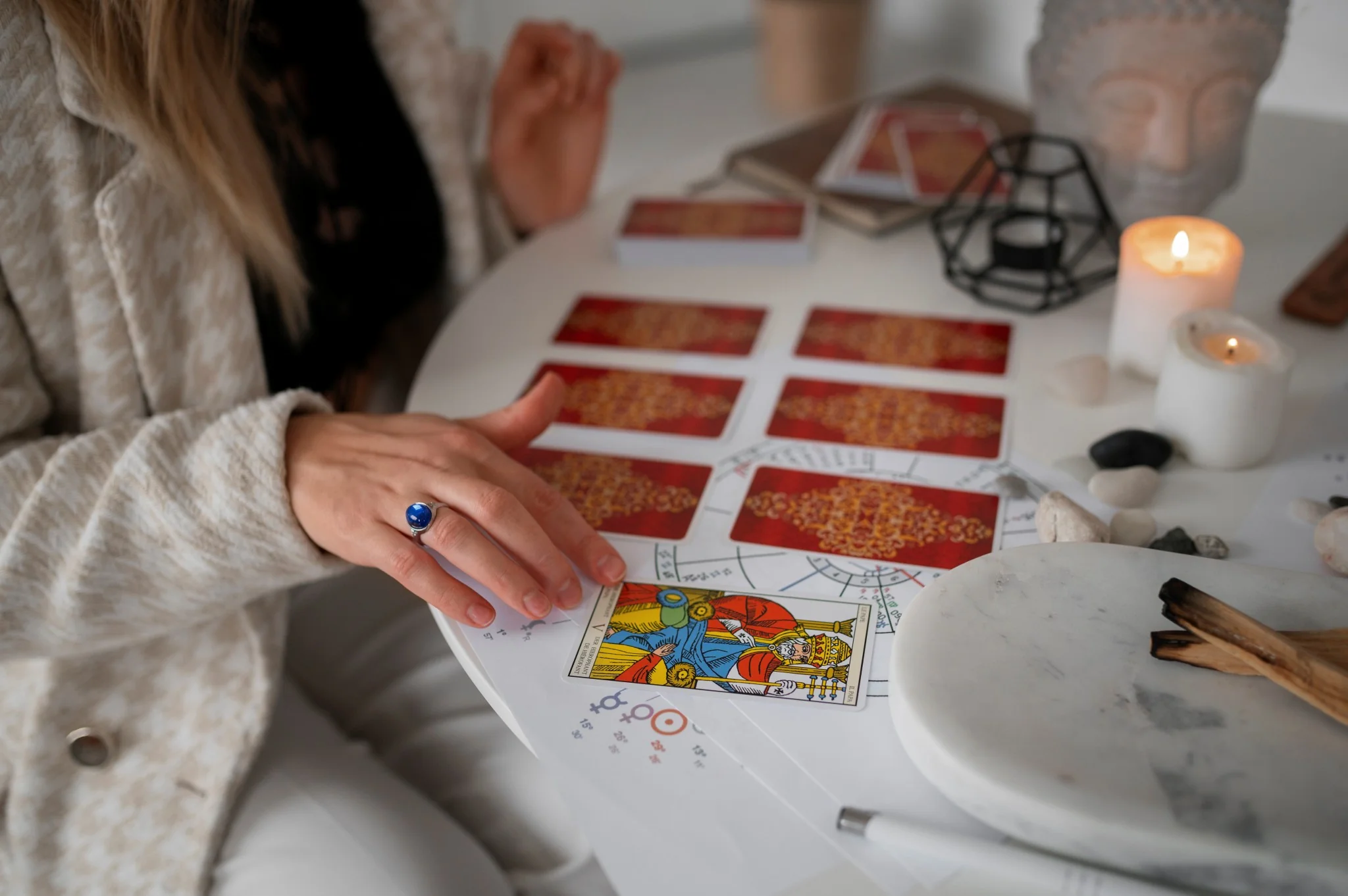 Tarot Reading Consultation – Unlock Your Destiny with Calminds - Image 2
